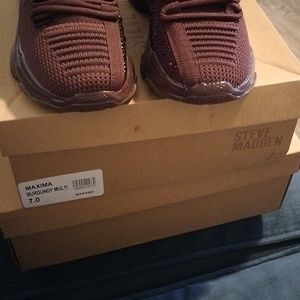 Steve madden sneakers